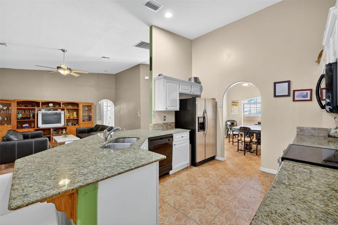 1019 SW California Blvd, Port Saint Lucie, FL 34953 Photo