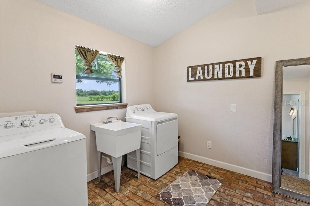 643 E State Road 100, San Mateo, FL 32187 Photo