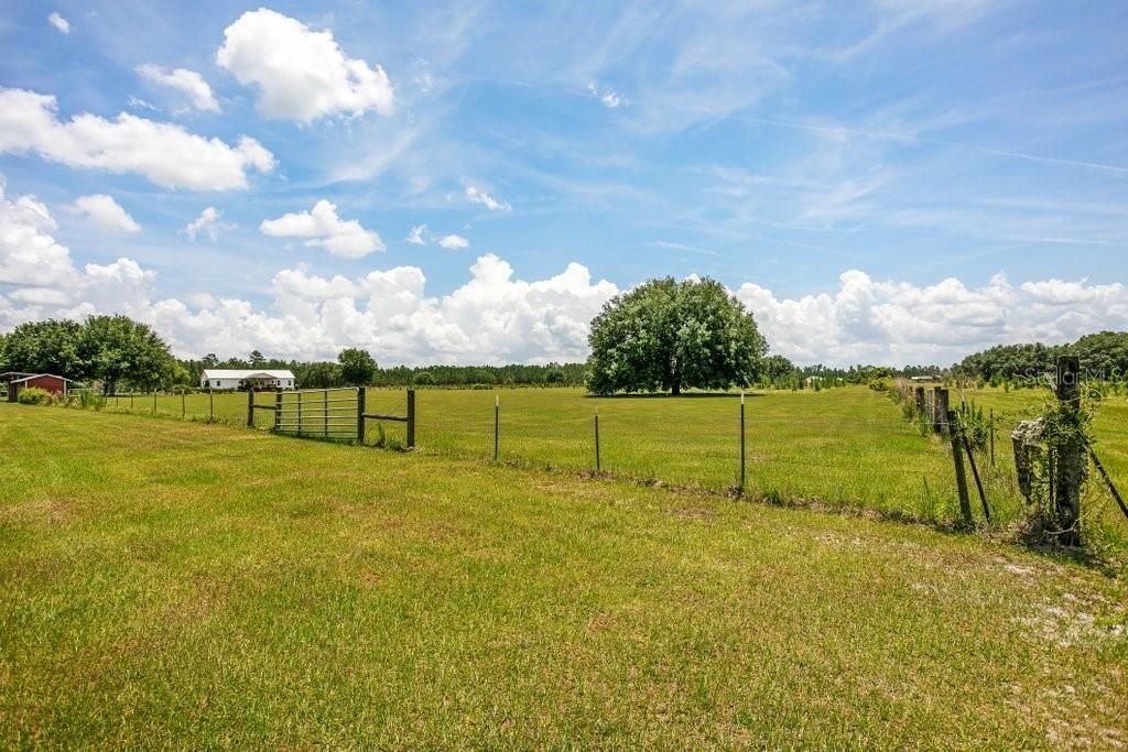 643 E State Road 100, San Mateo, FL 32187 Photo