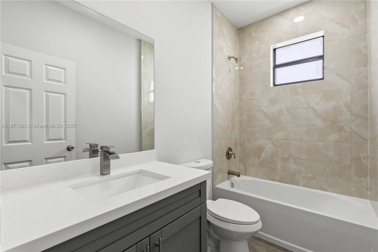 2804 73rd St W, Lehigh Acres, FL 33971 Photo