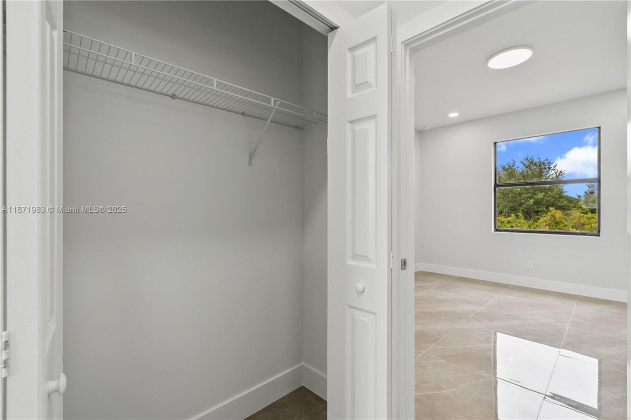 2804 73rd St W, Lehigh Acres, FL 33971 Photo