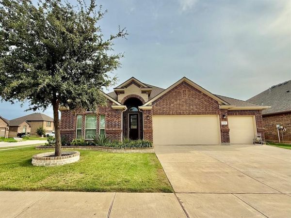8916 Copper Crossing Drive, Fort Worth, TX 76131