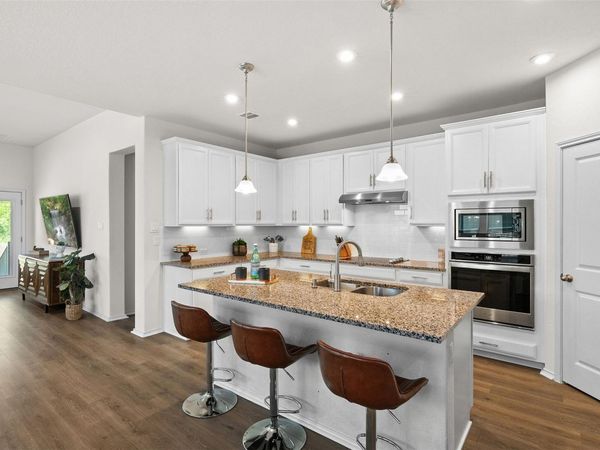 211 Brookside ST, Hutto, TX 78634