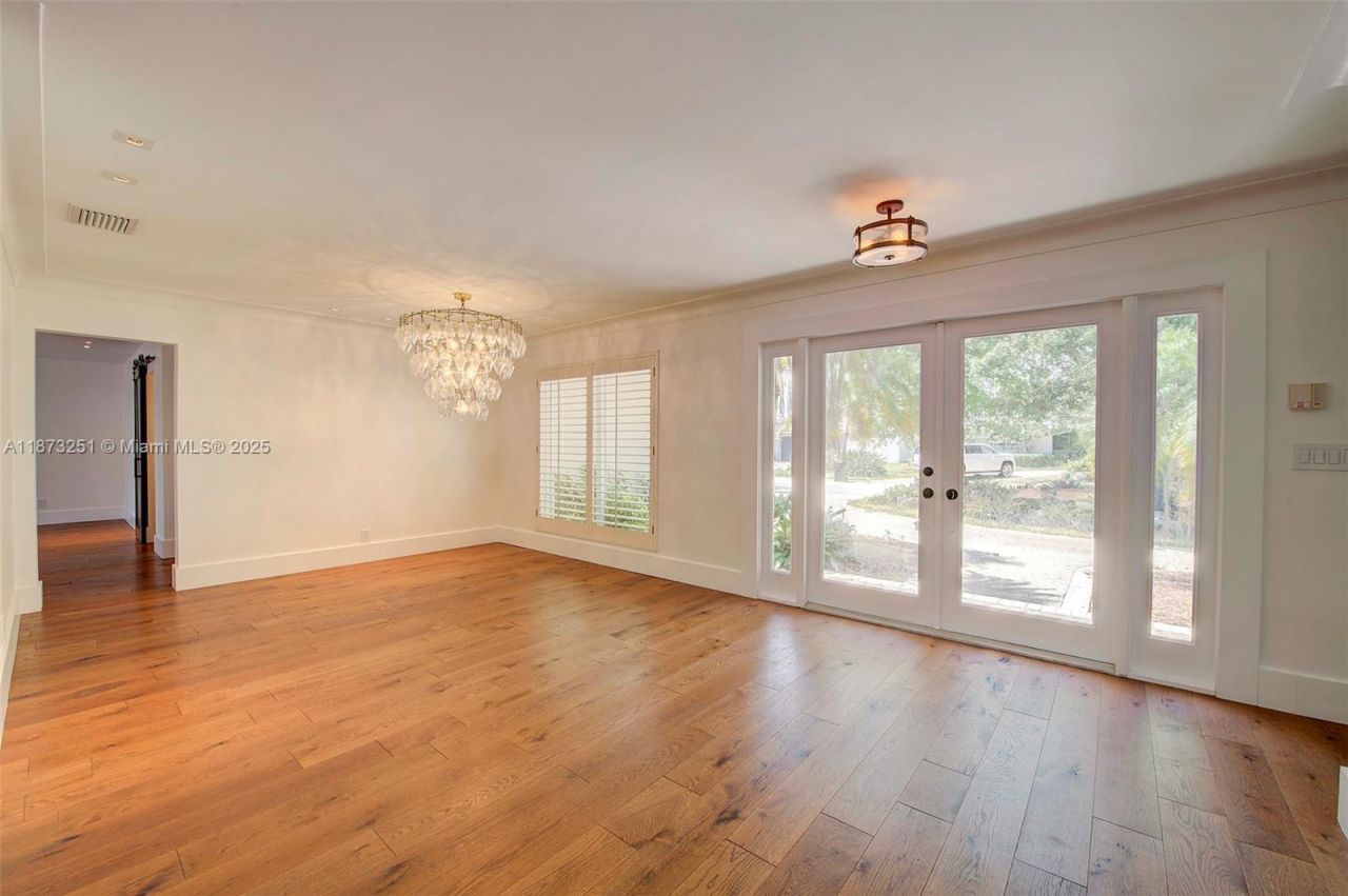 5240 NE 29th Ave, Fort Lauderdale, FL 33308 Photo