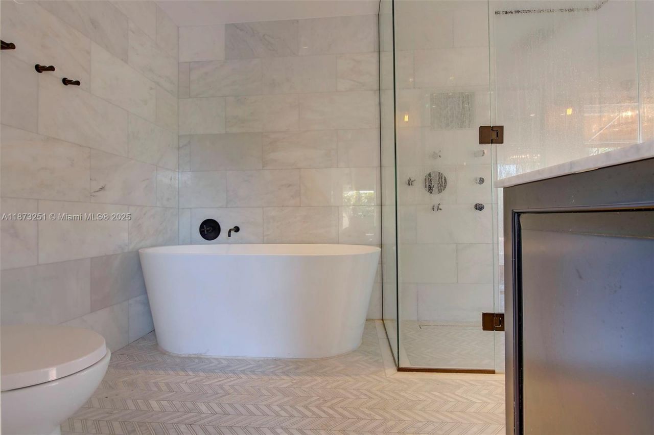 5240 NE 29th Ave, Fort Lauderdale, FL 33308 Photo