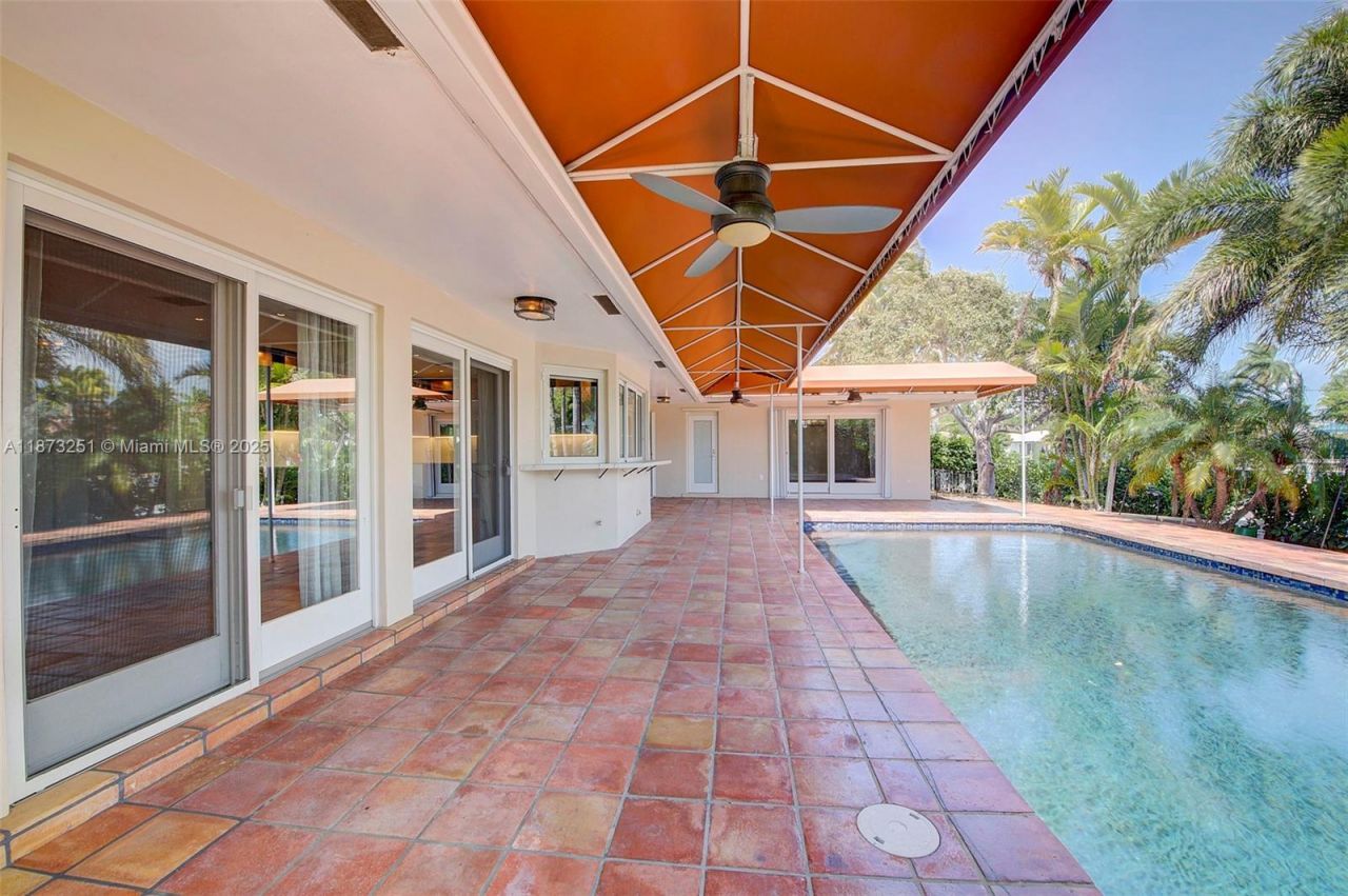 5240 NE 29th Ave, Fort Lauderdale, FL 33308 Photo