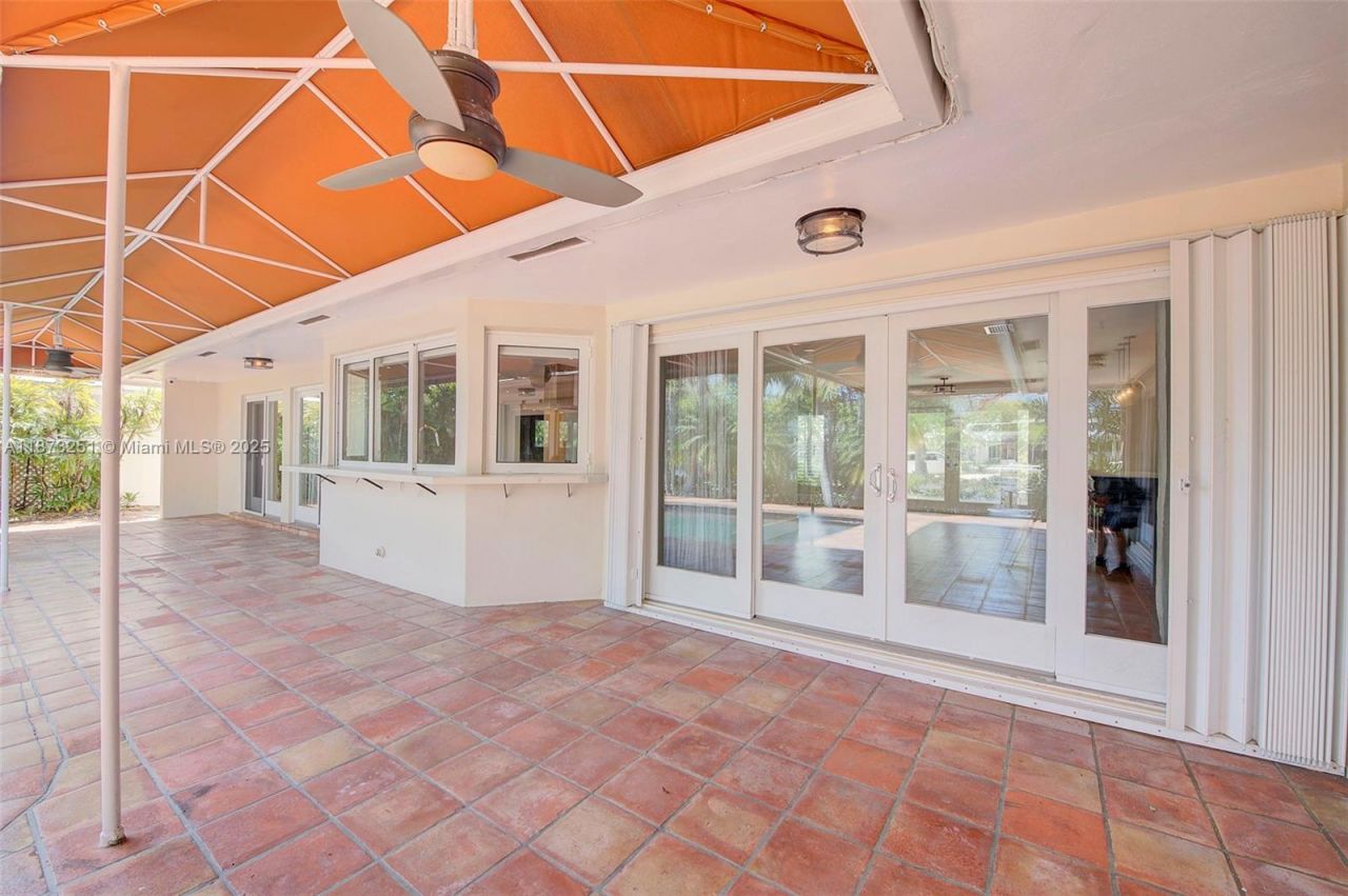 5240 NE 29th Ave, Fort Lauderdale, FL 33308 Photo