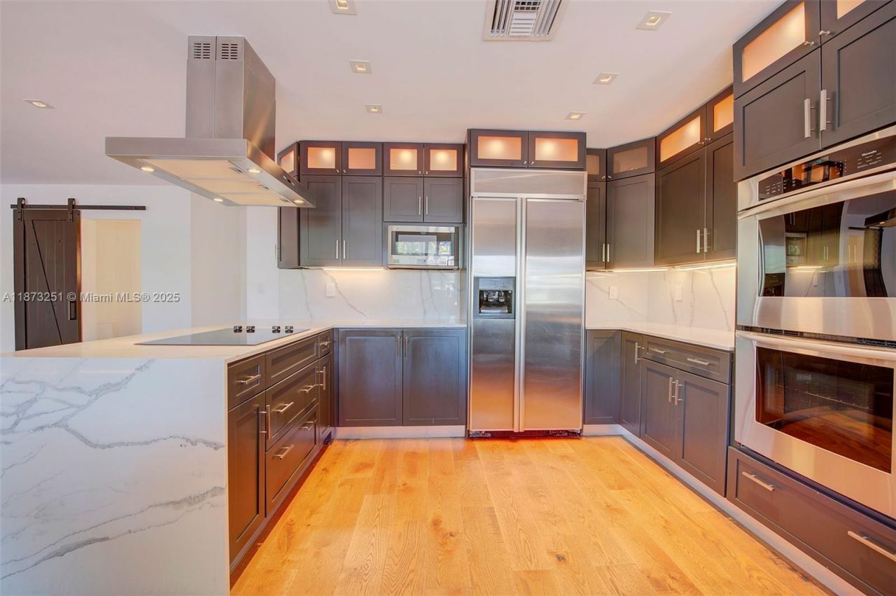 5240 NE 29th Ave, Fort Lauderdale, FL 33308 Photo