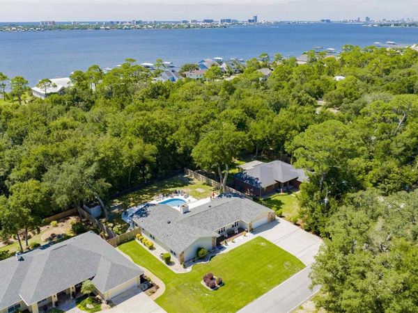 16531 Innerarity Pt Rd, Pensacola, FL 32507