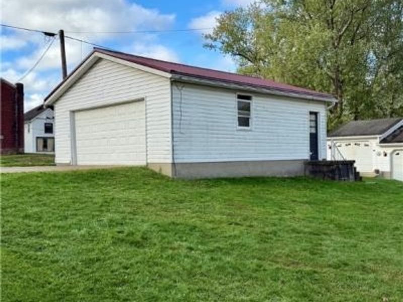 381 3rd Street, Bergholz, OH 43908 Photo 3