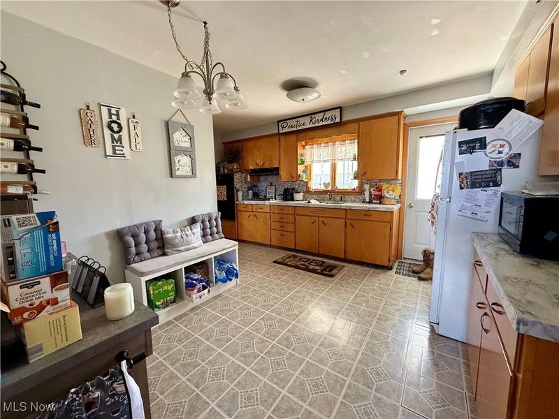 381 3rd Street, Bergholz, OH 43908 Photo 5