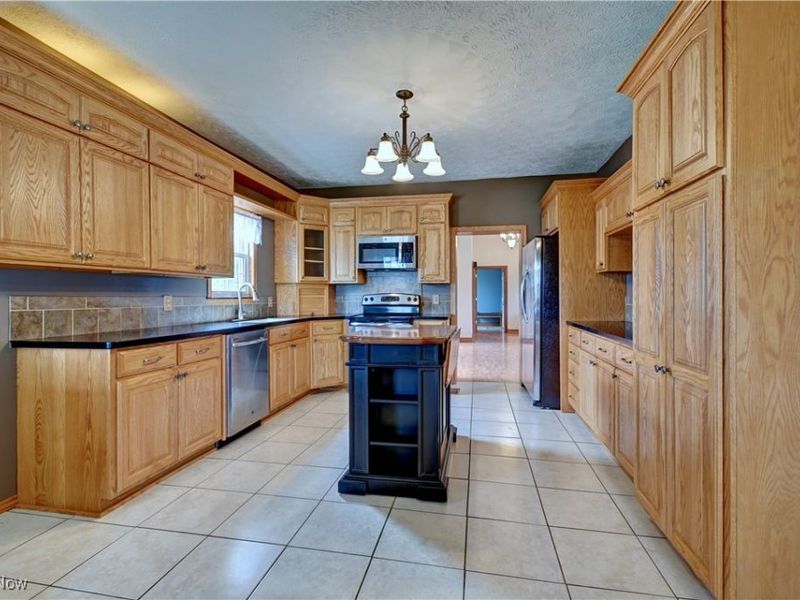 10870 County Road 6, Killbuck, OH 44637 Photo 7