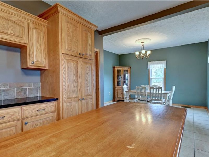 10870 County Road 6, Killbuck, OH 44637 Photo 9