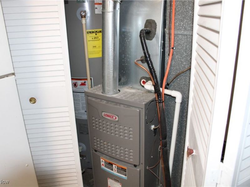 325 Market Street, Clarington, OH 43915 Photo 10