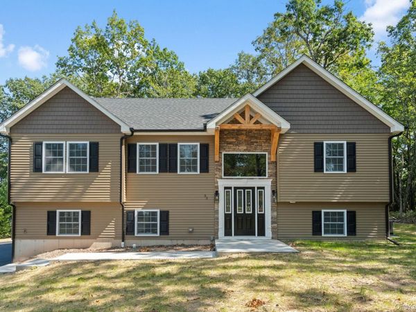 61 Smith Avenue, Walden, NY 12586