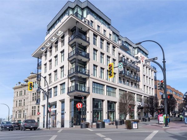 888 Government St , Unit 302, Victoria, BC V8W 0G5