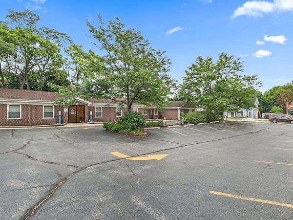 712 W Main Street, Dundee, IL 60118