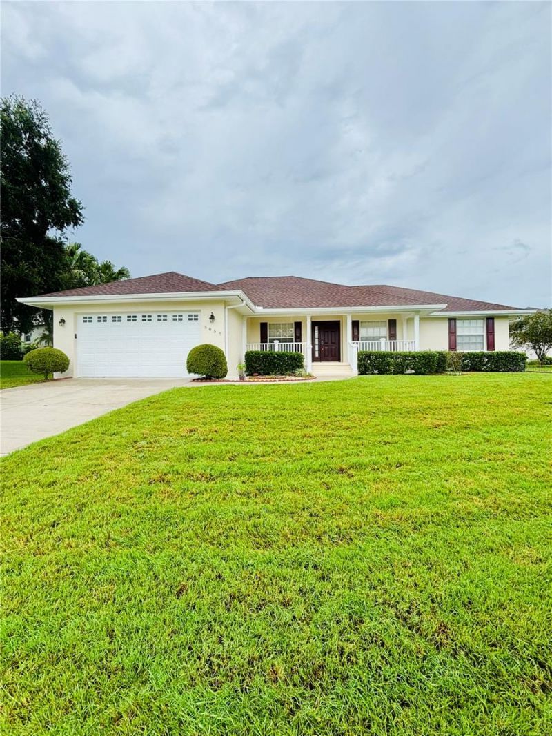 5857 Manchester Drive W, Lakeland, FL 33810 Main Photo
