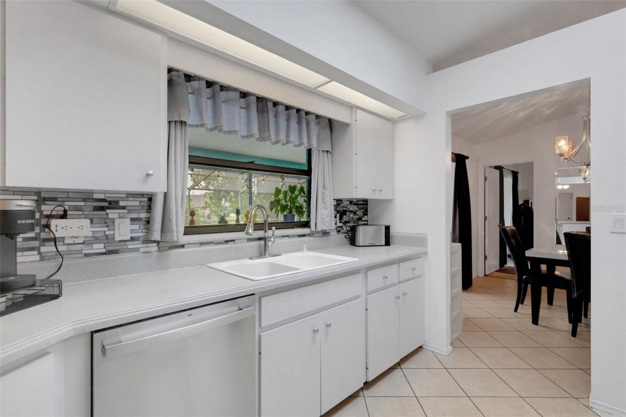 5709 39th Street Circle E, Bradenton, FL 34203 Photo