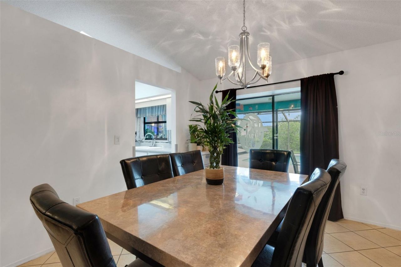 5709 39th Street Circle E, Bradenton, FL 34203 Photo