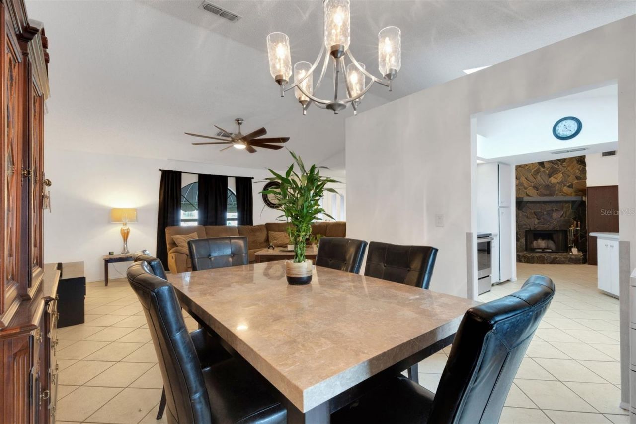 5709 39th Street Circle E, Bradenton, FL 34203 Photo