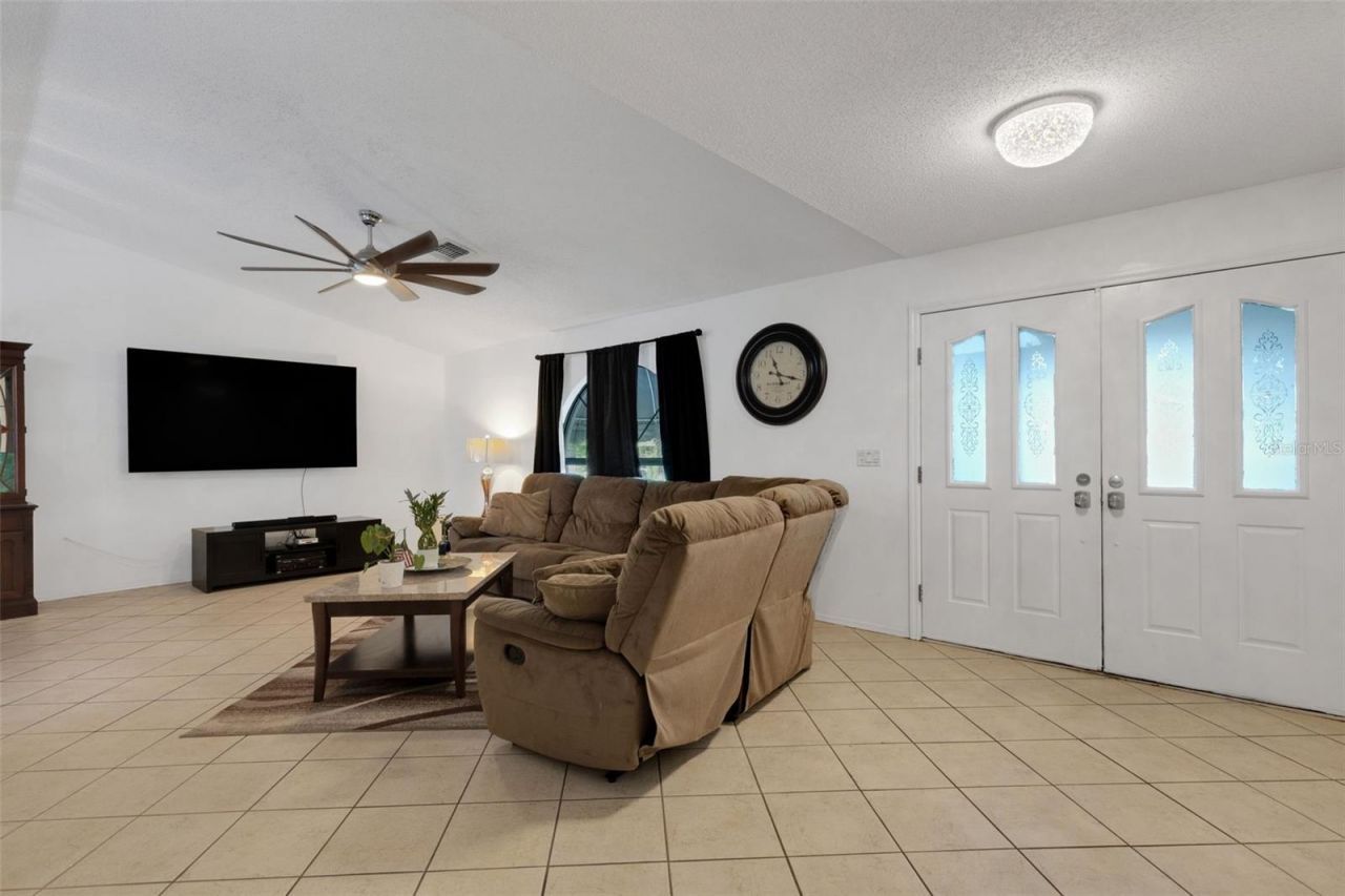 5709 39th Street Circle E, Bradenton, FL 34203 Photo