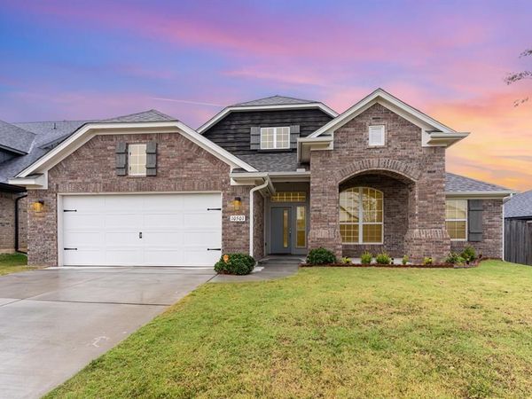 10501 NW 33rd Street, Yukon, OK 73099