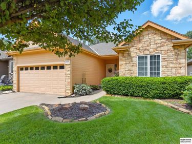 408 S 197th Street, Omaha, NE 68022