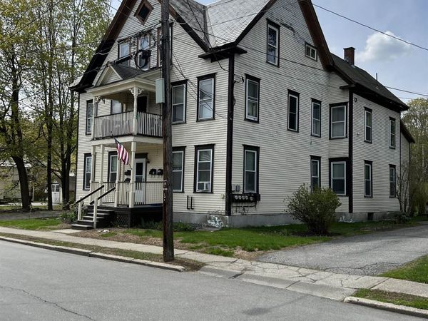 25 Cottage Street, Brattleboro, VT 05301