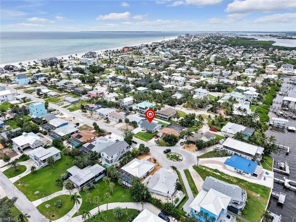195 Hibiscus Dr, Fort Myers Beach, FL 33931 Photo