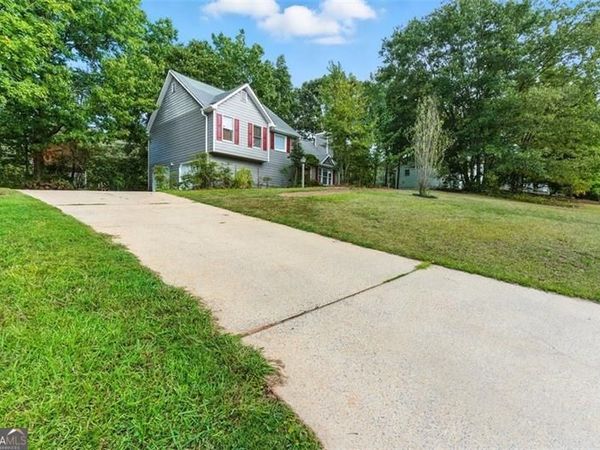 21 Whistle Stop Drive SW, Cartersville, GA 30120