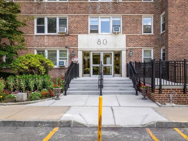 80 Knolls Crescent, Unit 1B, Bronx, NY 10463