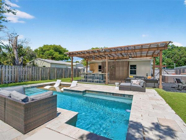 708 SW 19th St, Fort Lauderdale, FL 33315