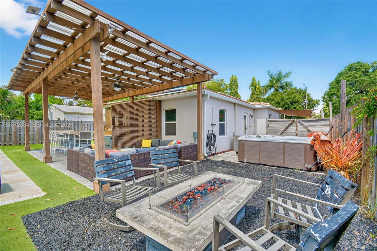 708 SW 19th St, Fort Lauderdale, FL 33315 Photo