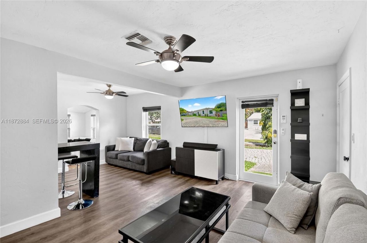 708 SW 19th St, Fort Lauderdale, FL 33315 Photo