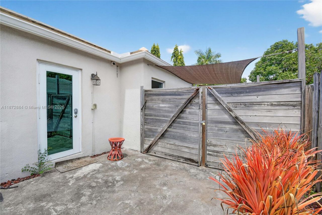 708 SW 19th St, Fort Lauderdale, FL 33315 Photo