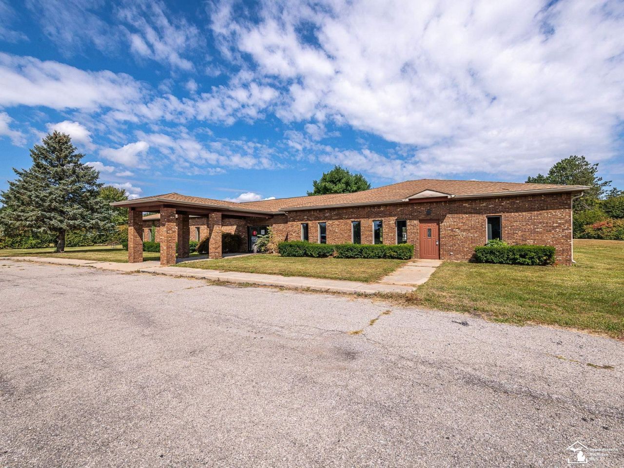 14905 S Telegraph Road, Monroe, MI 48161 Main Photo