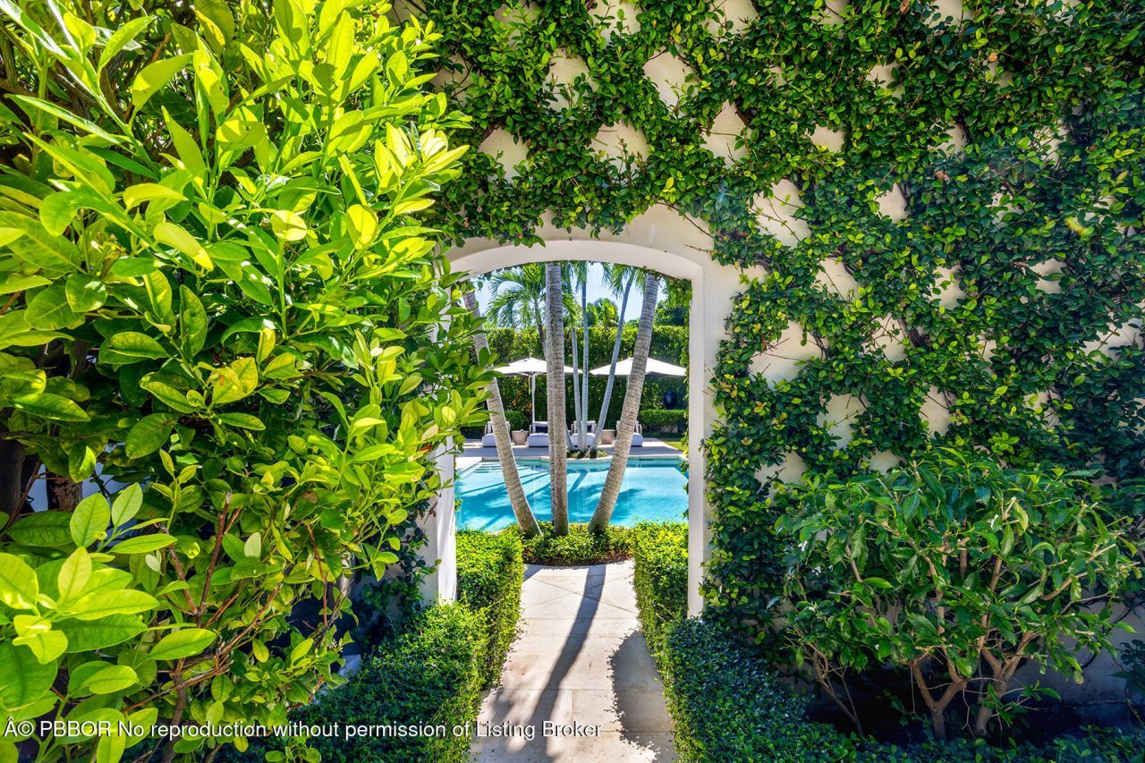 134 Casa Bendita, Palm Beach, FL 33480 Photo