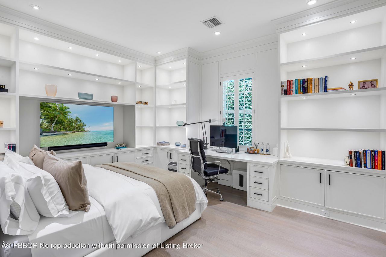 134 Casa Bendita, Palm Beach, FL 33480 Photo