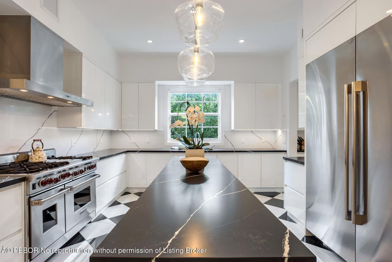 134 Casa Bendita, Palm Beach, FL 33480 Photo