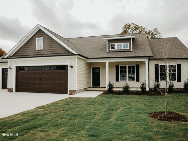 101 Lucky Lane, Pikeville, NC 27863