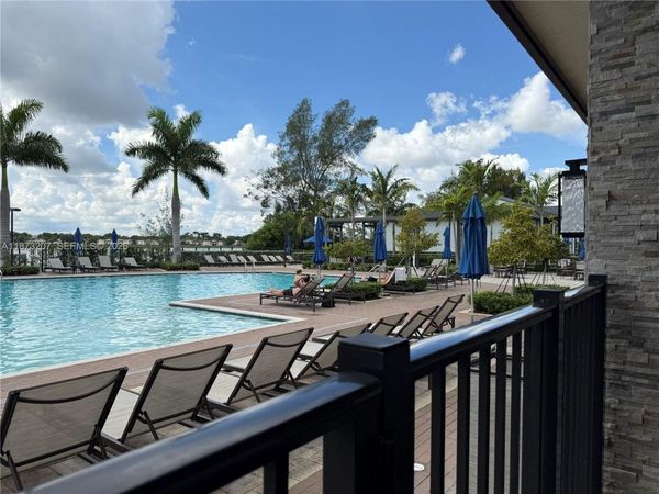 607 NE 208th Ter, Unit 607, Miami, FL 33179