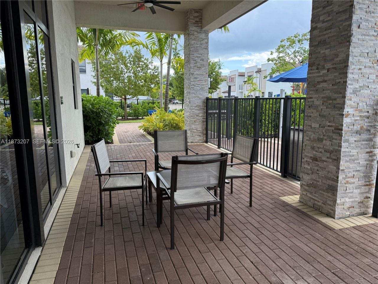 607 NE 208th Ter, Unit 607, Miami, FL 33179 Photo