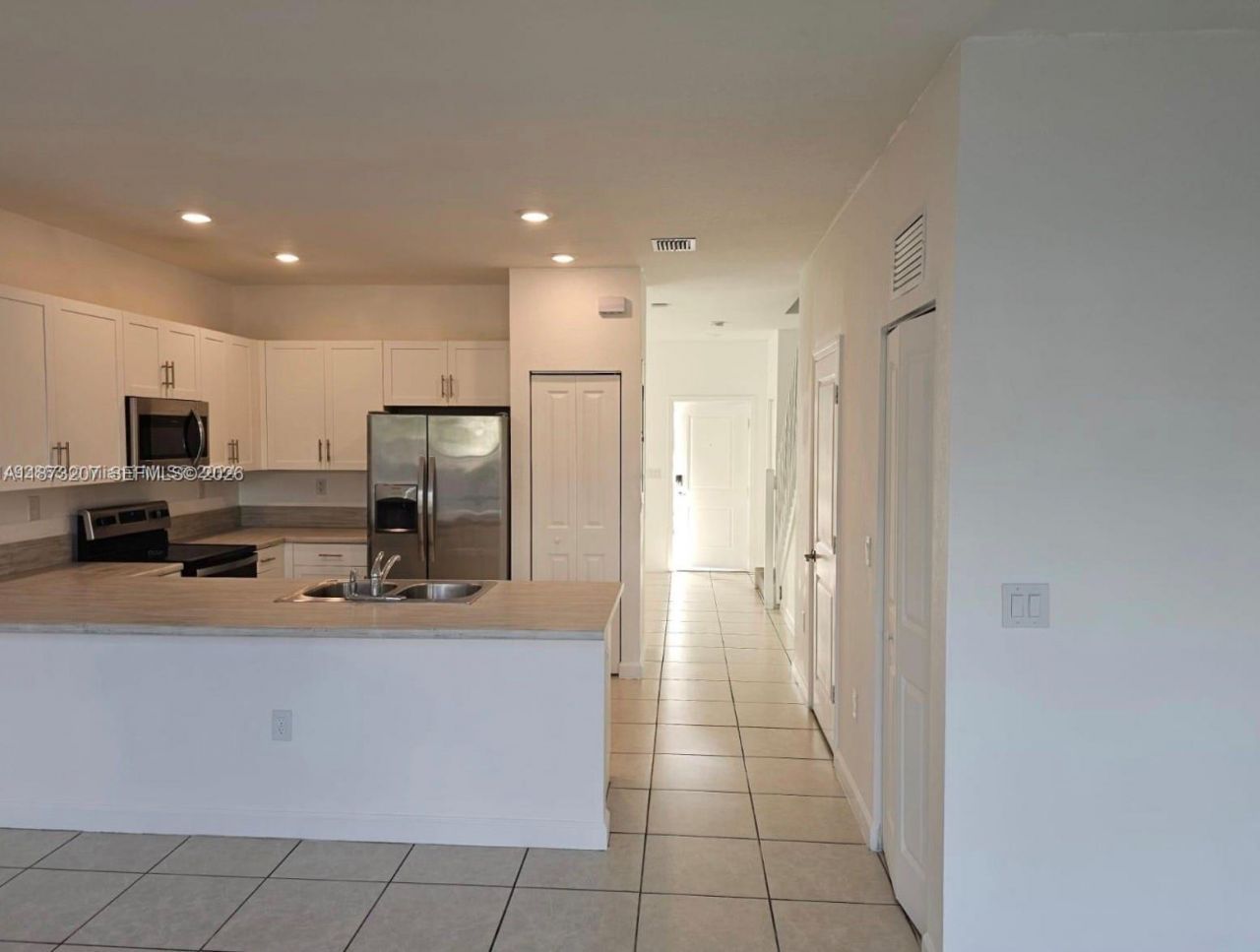 607 NE 208th Ter, Unit 607, Miami, FL 33179 Photo