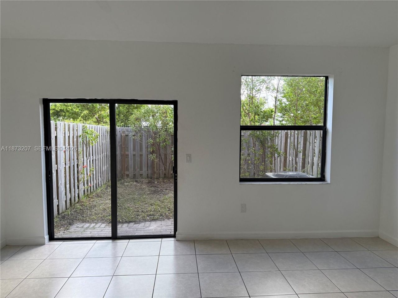 607 NE 208th Ter, Unit 607, Miami, FL 33179 Photo