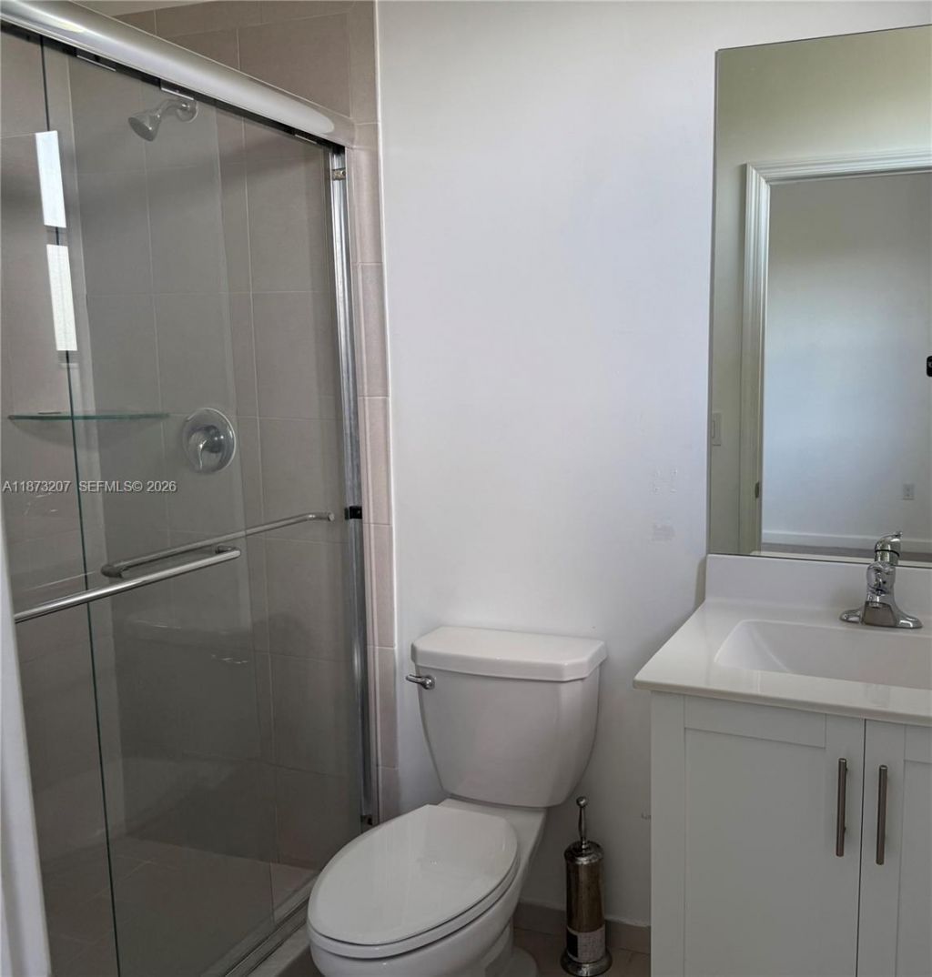 607 NE 208th Ter, Unit 607, Miami, FL 33179 Photo