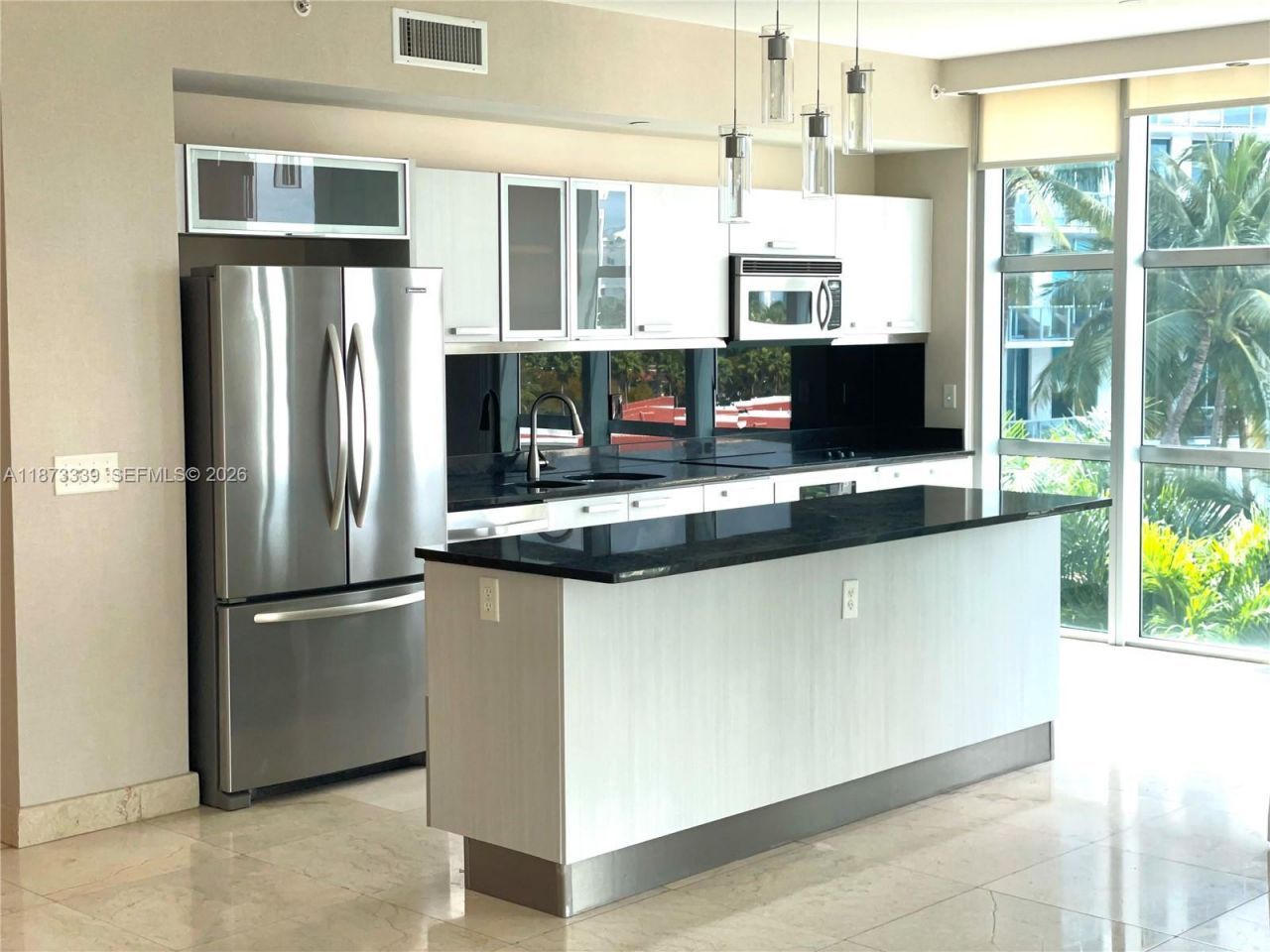 3131 NE 188th St, Unit 1-702, Aventura, FL 33180 Photo