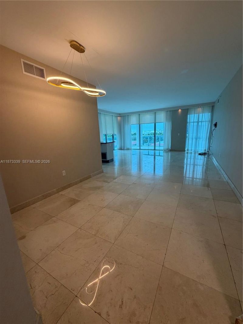 3131 NE 188th St, Unit 1-702, Aventura, FL 33180 Photo