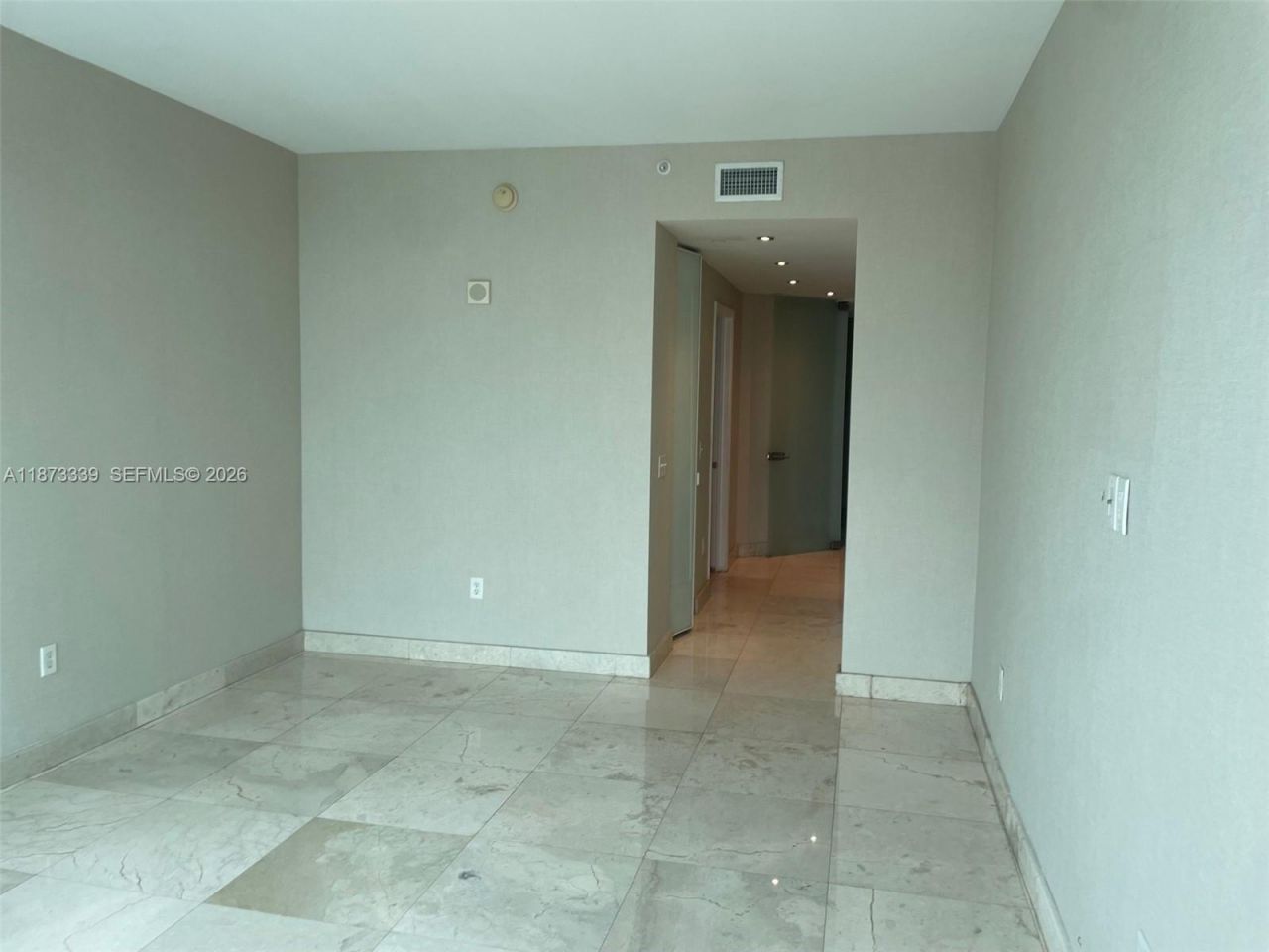 3131 NE 188th St, Unit 1-702, Aventura, FL 33180 Photo