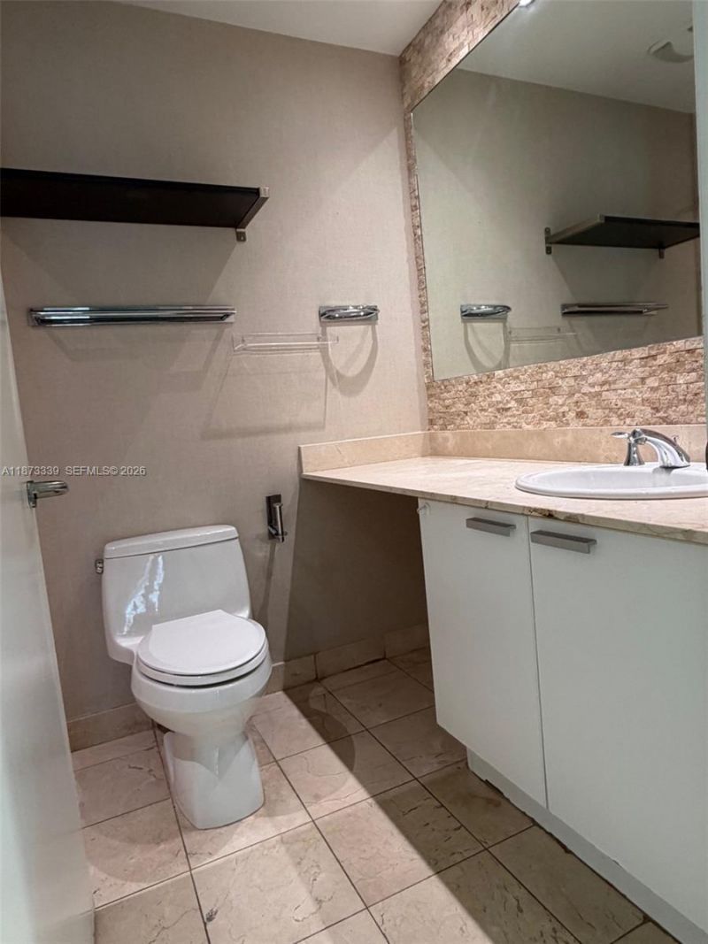 3131 NE 188th St, Unit 1-702, Aventura, FL 33180 Photo